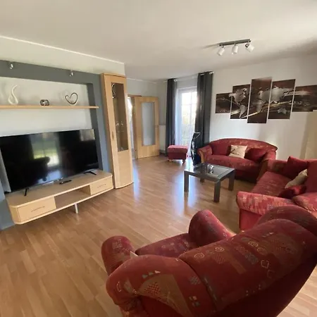 Ferienhaus Kutzenhausen بيت للعطل *